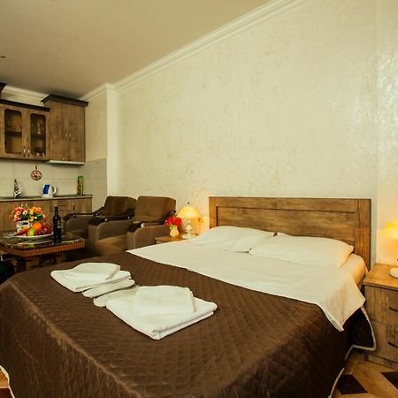 Batumi Royal Apartments ภายนอก รูปภาพ