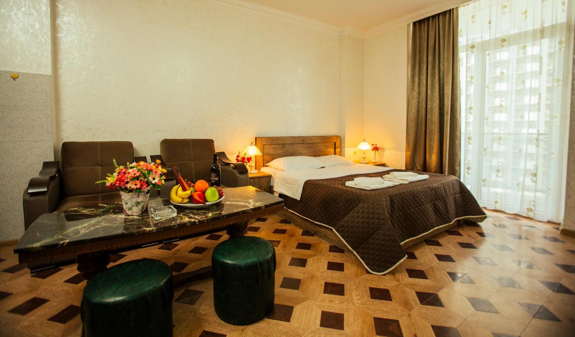 Batumi Royal Apartments ภายนอก รูปภาพ