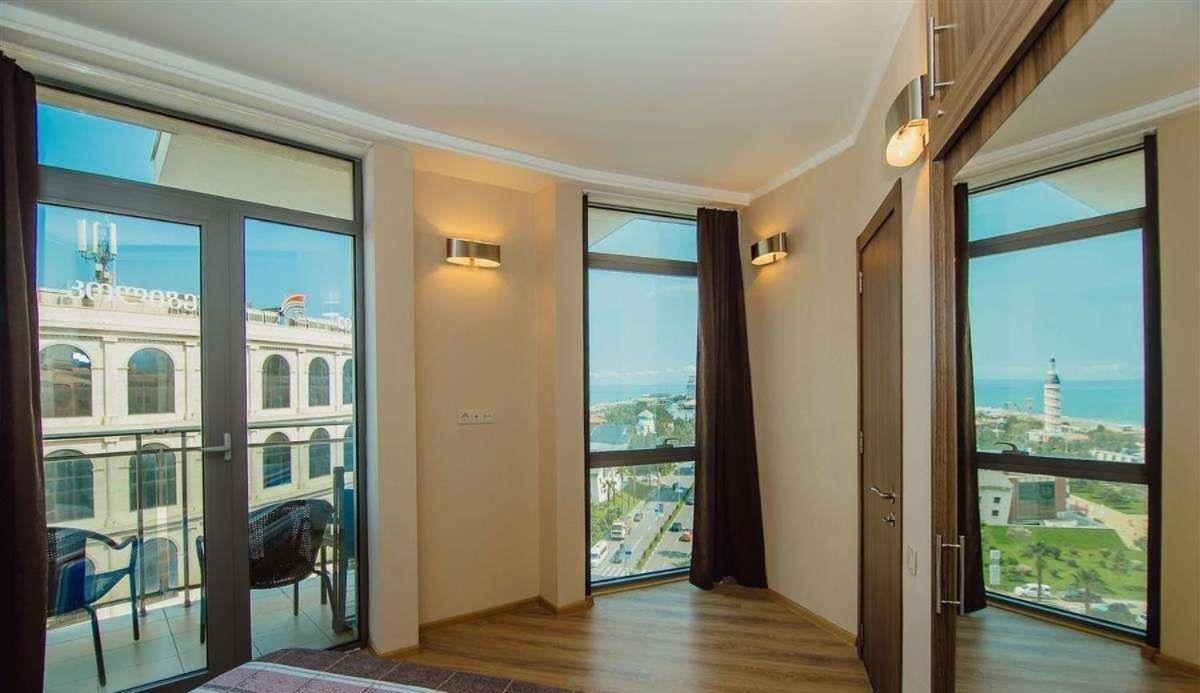 Batumi Royal Apartments ภายนอก รูปภาพ