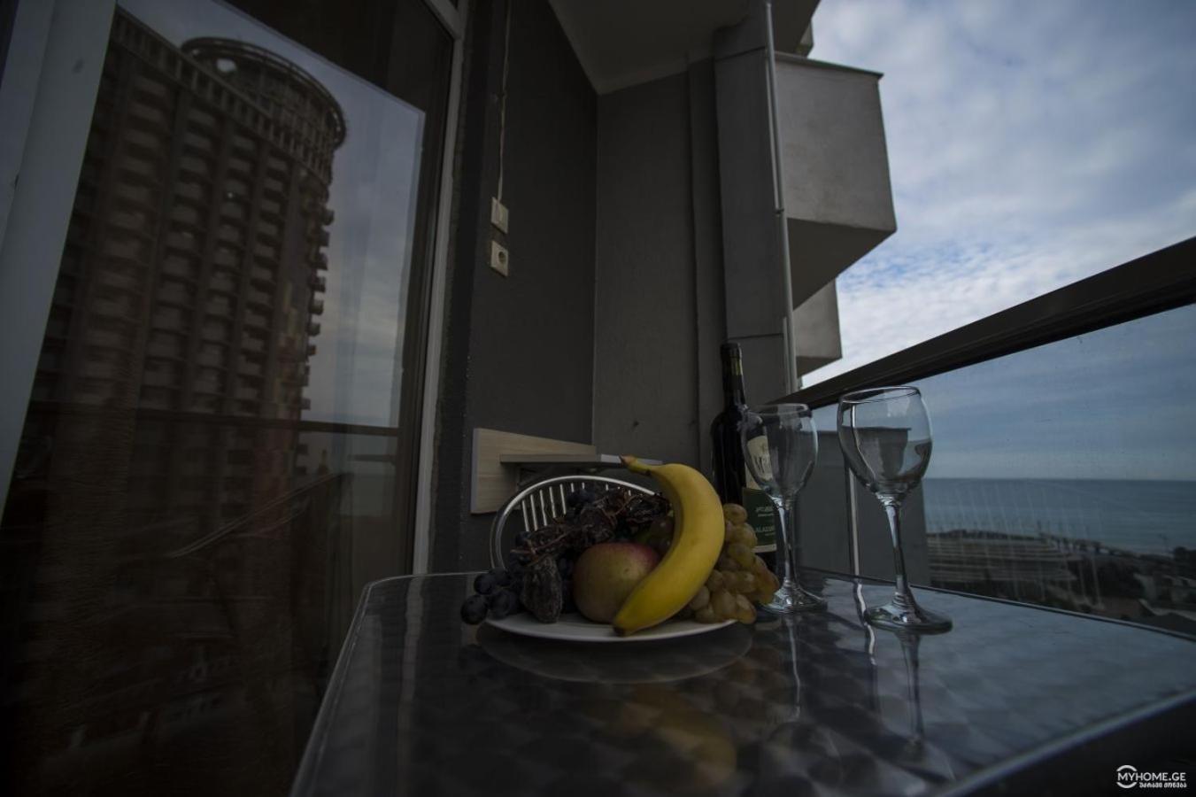Batumi Royal Apartments ภายนอก รูปภาพ