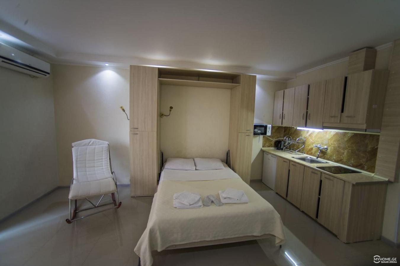 Batumi Royal Apartments ภายนอก รูปภาพ