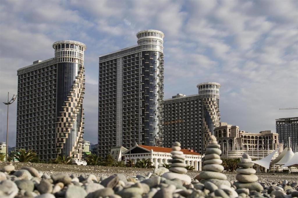 Batumi Royal Apartments ภายนอก รูปภาพ