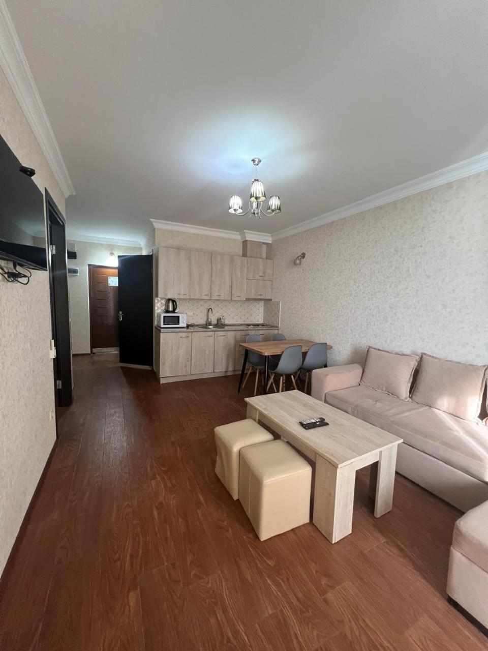 Batumi Royal Apartments ภายนอก รูปภาพ