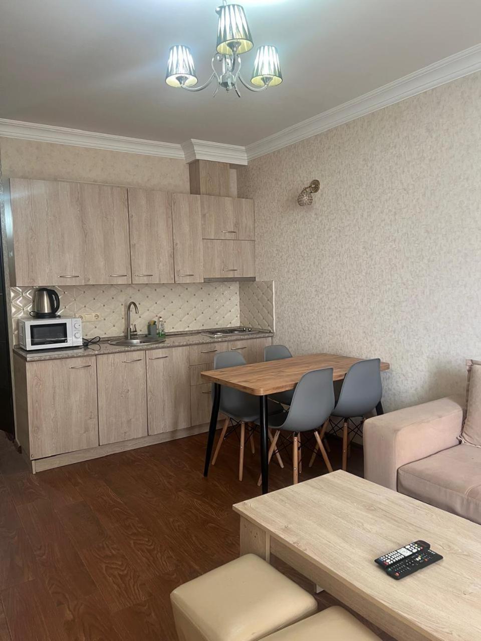 Batumi Royal Apartments ภายนอก รูปภาพ